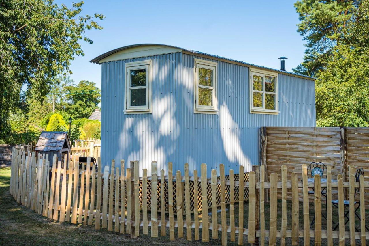 The Hideaway Hut - 1 Bed Shepherds Hut - Hereford Ngoại thất bức ảnh