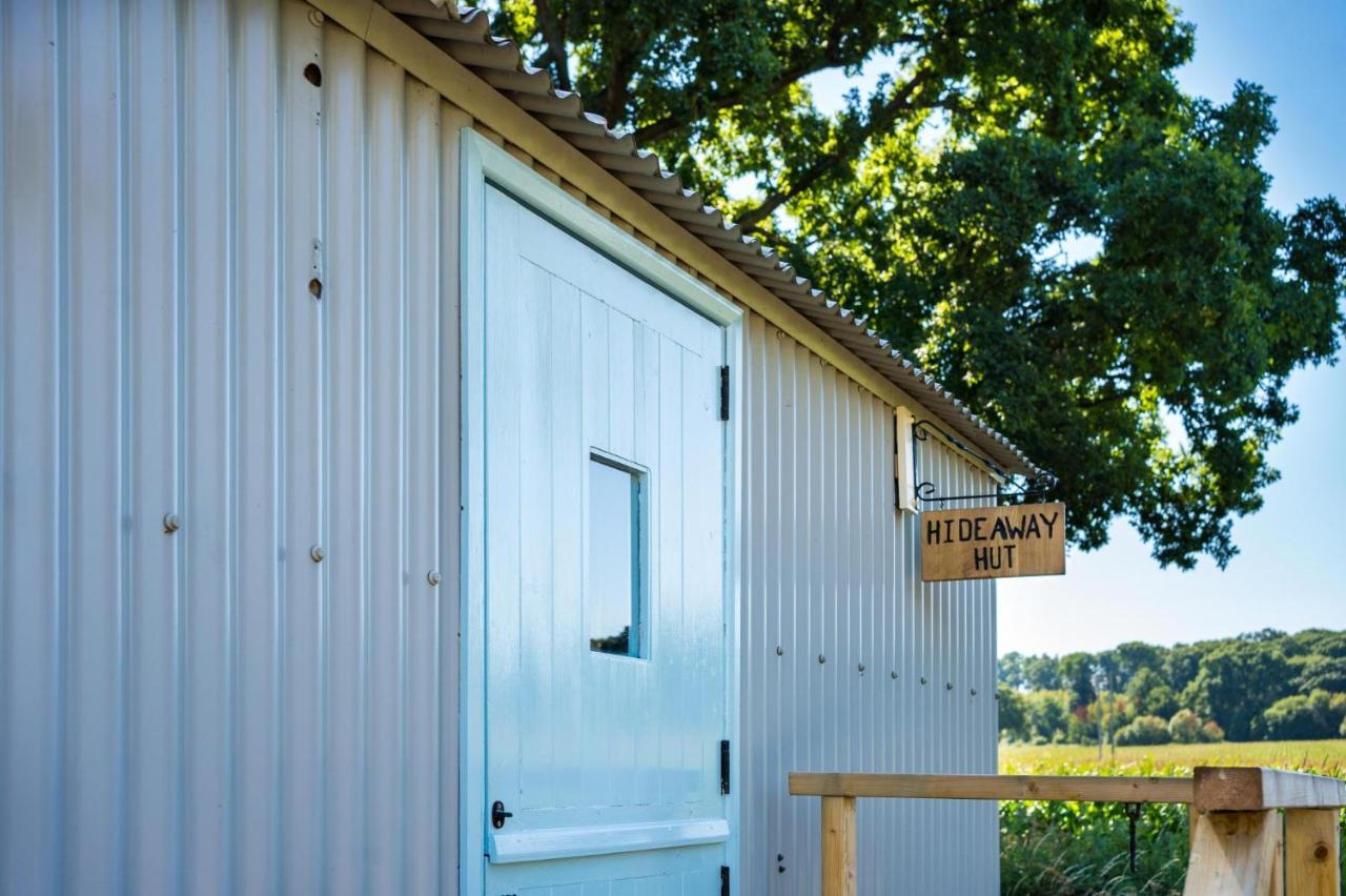 The Hideaway Hut - 1 Bed Shepherds Hut - Hereford Ngoại thất bức ảnh